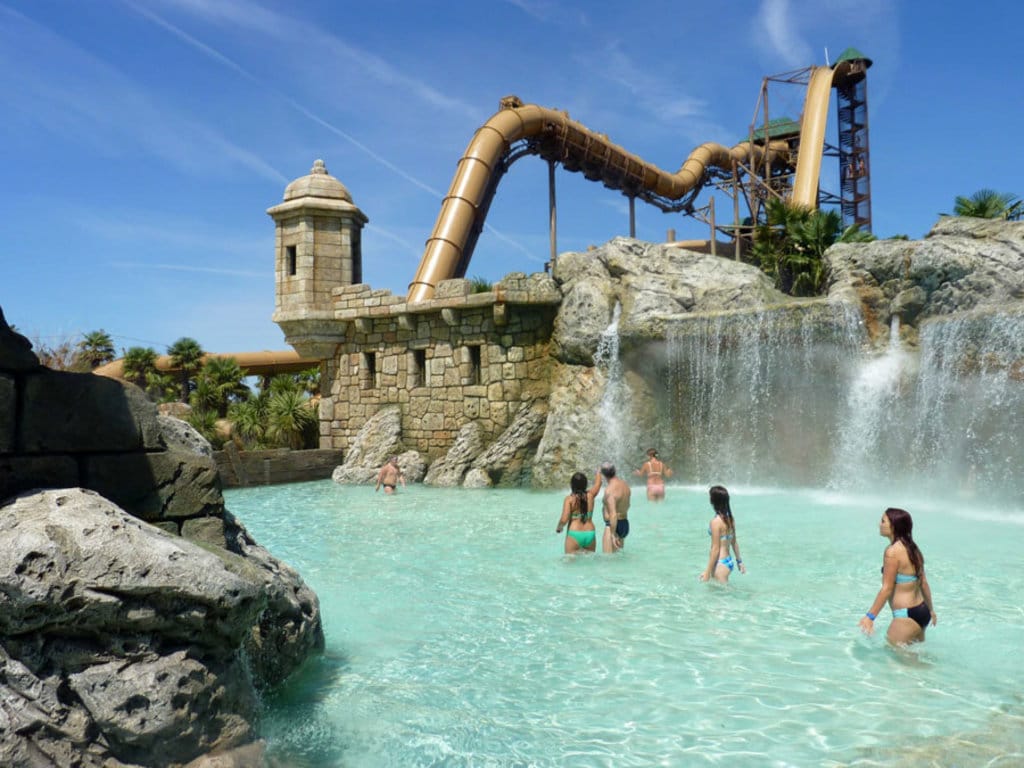 i parchi acquatici in Italia da visitare con tutta la famiglia