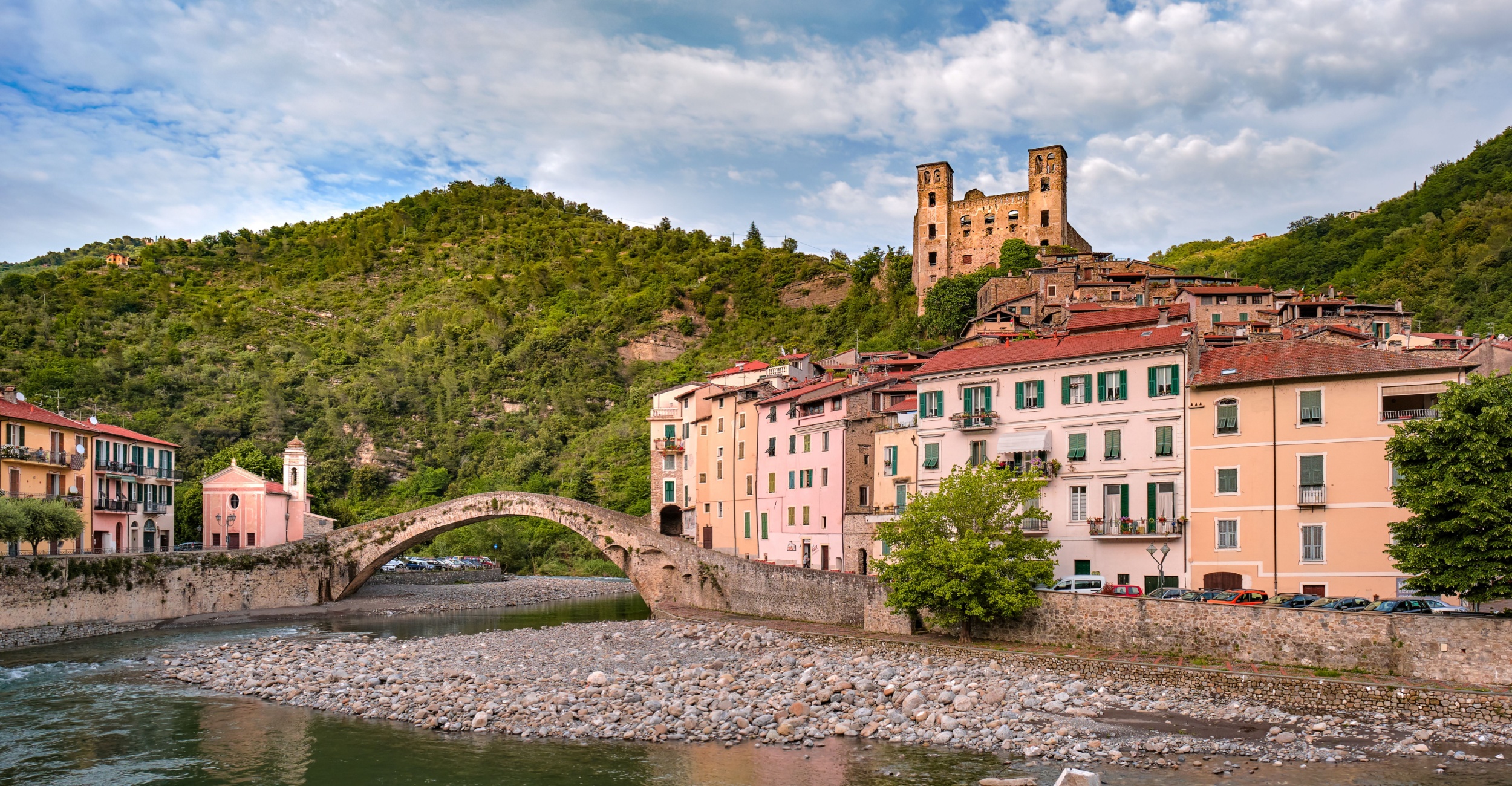 La Liguria più segreta: il borgo che pochi turisti conoscono