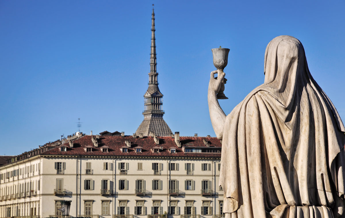 Perché alcune città piemontesi hanno un legame con l'esoterismo