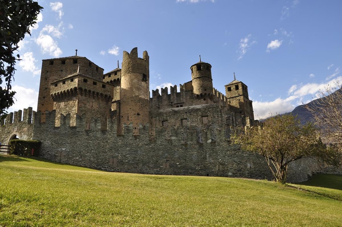 cosa vedere in Valle d'Aosta oltre ai suoi castelli