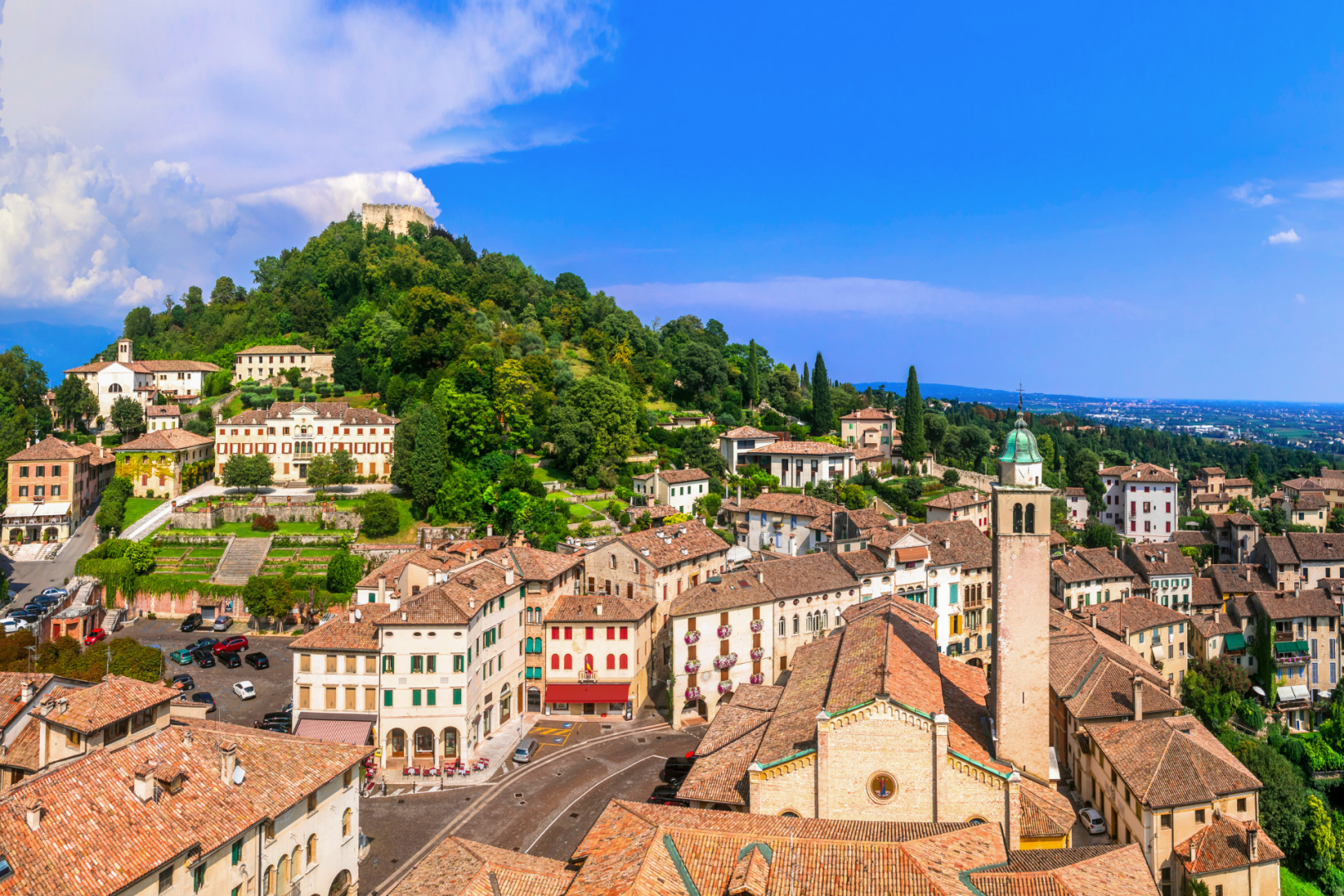 Un piccolo borgo tra colline e panorami: perché Asolo conquista chiunque lo visiti